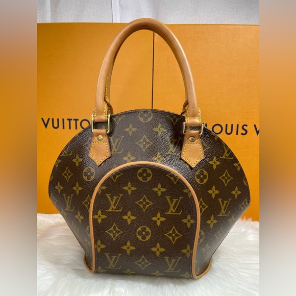 ❌SOLD❌  🌸ELLIPSE PM HANDBAG MONOGRAM - Picture 4 of 16